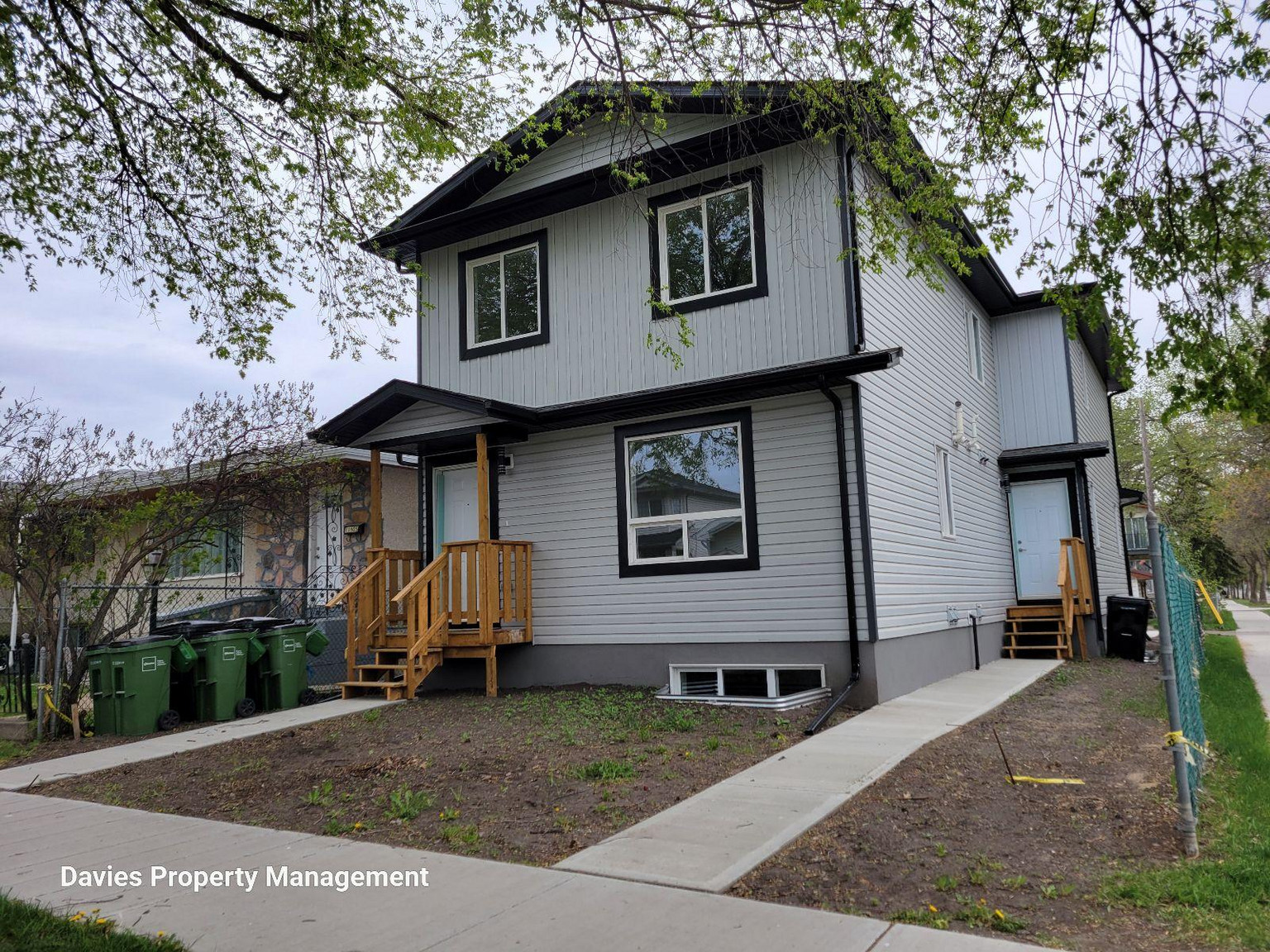 11903 93 Street NW B - MAIN  - Photo 3
