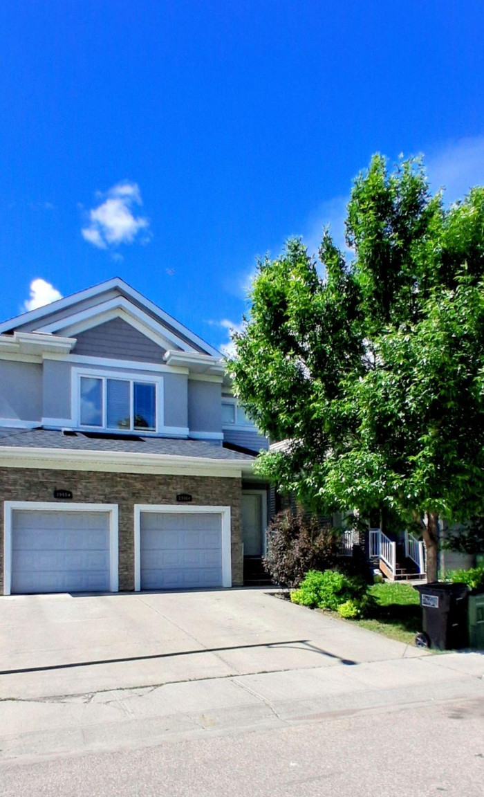 3940 Claxton Loop SW - Upper