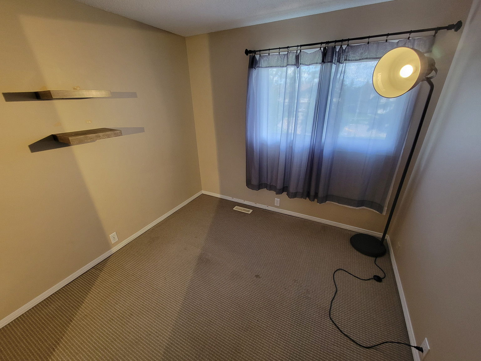 18104 93 Avenue Northwest - Photo 10