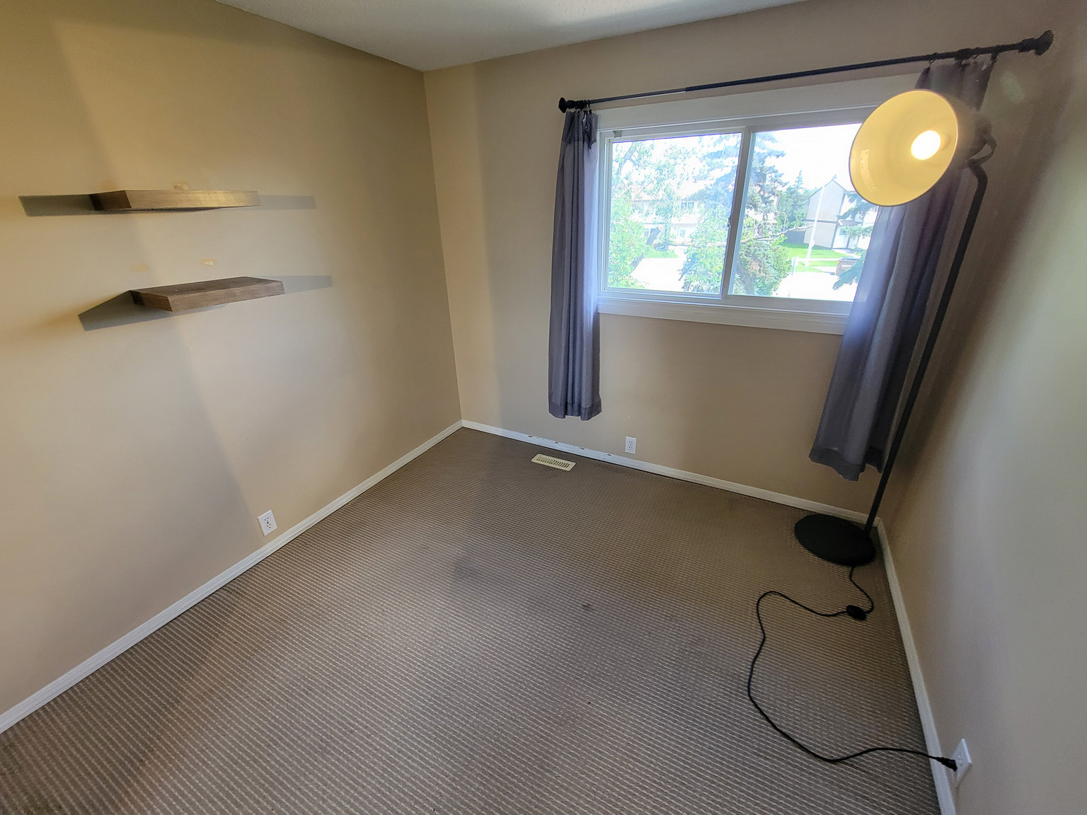 18104 93 Avenue Northwest - Photo 11