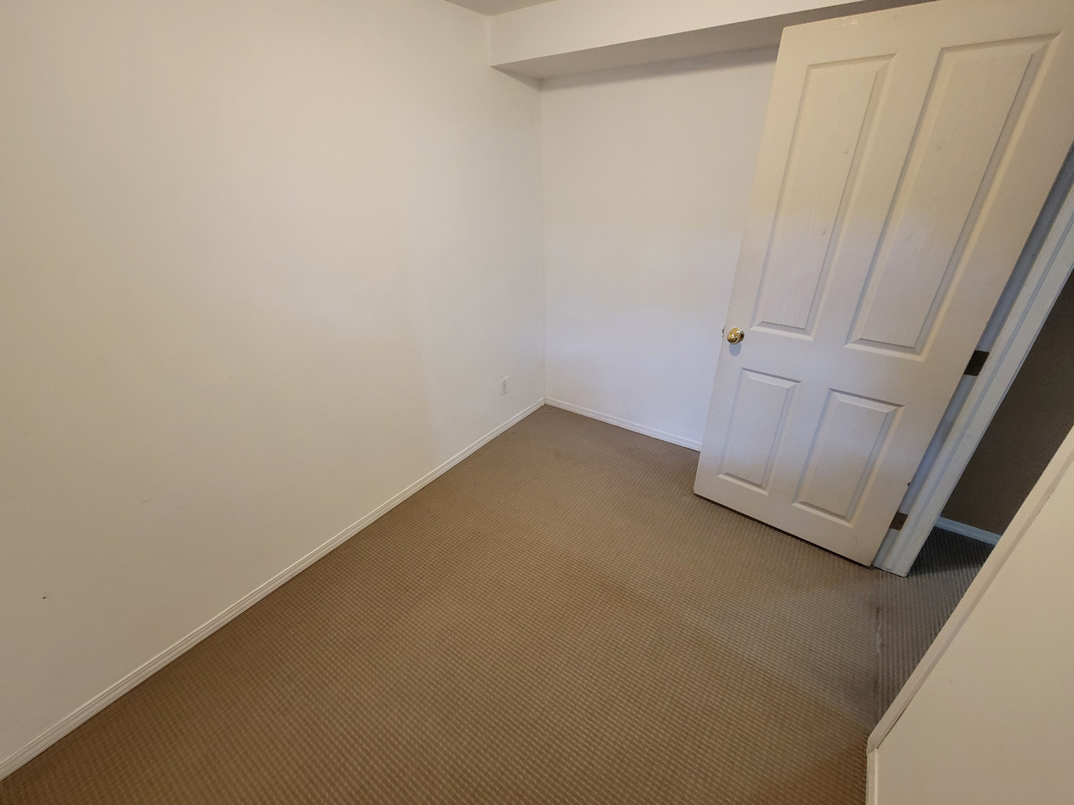 18104 93 Avenue Northwest - Photo 12