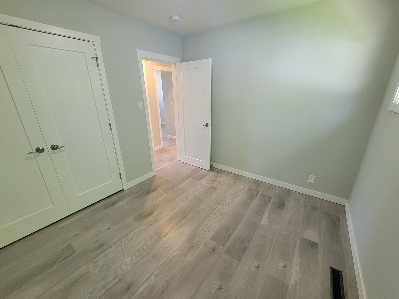 8510 152 Street NW - MAIN - Photo 16