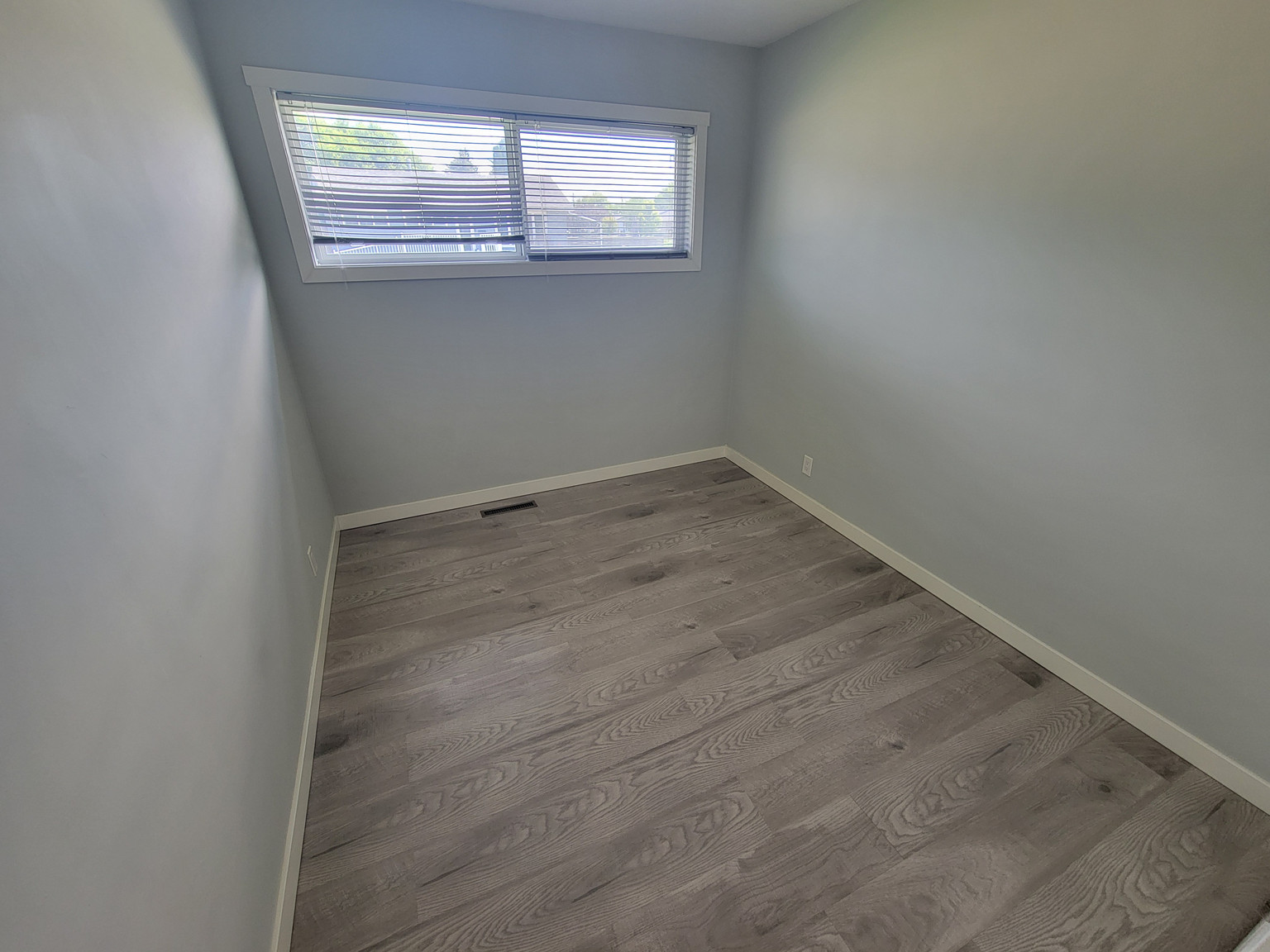 8510 152 Street NW - MAIN - Photo 22