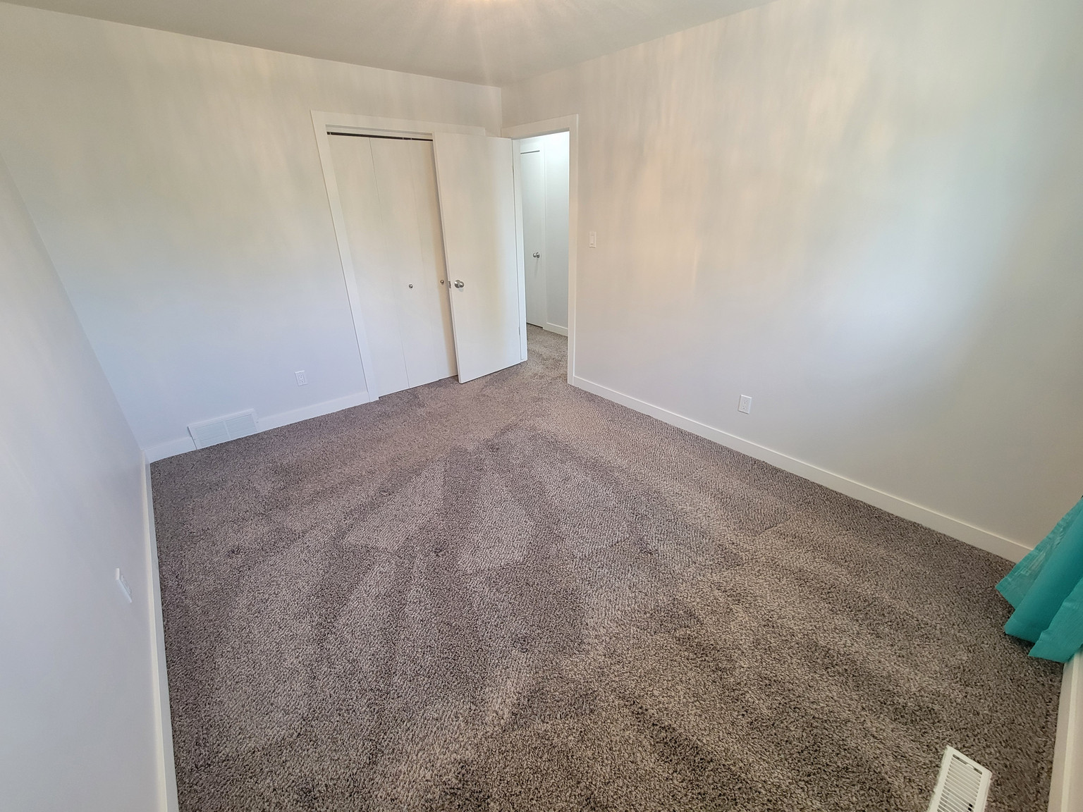 14214 32 Street NW - Photo 15