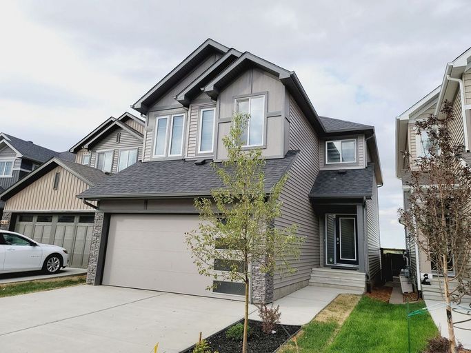 2638 Donaghey Crescent SW