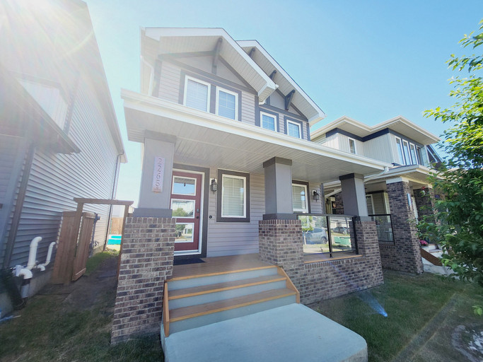 2265 Casey Crescent SW