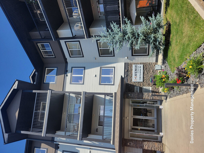 1196 Hyndman Road NW - #352