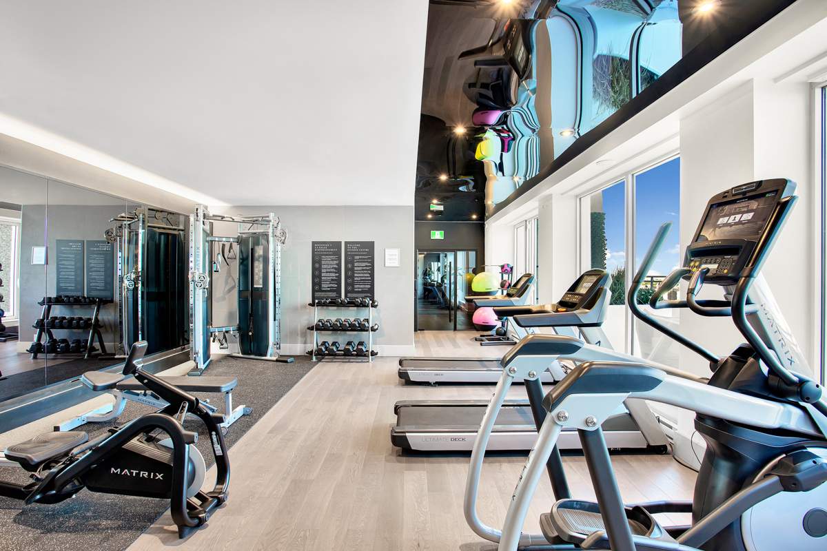 Encore Residences - Photo 9
