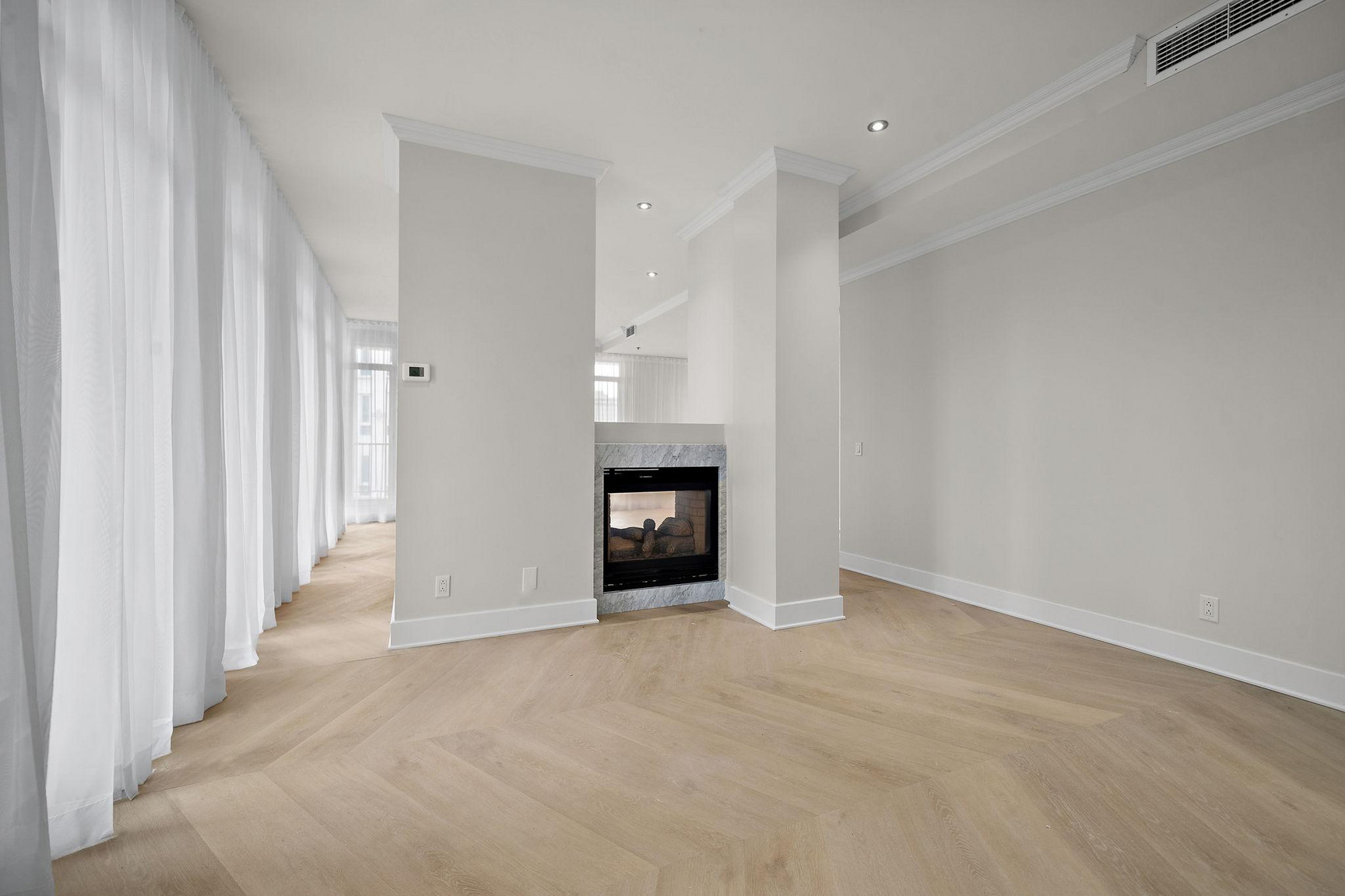 LA MONTAGNE Upscale Apartments - Photo 32