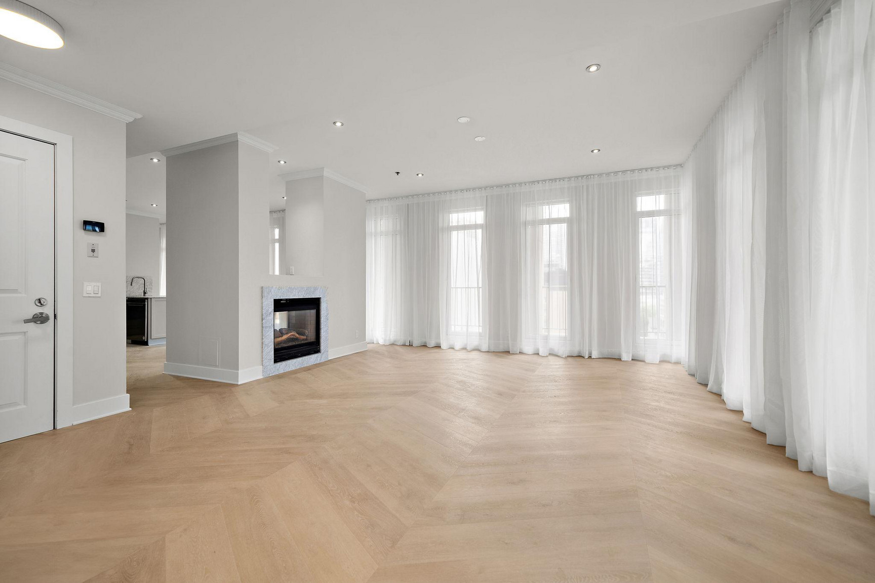 LA MONTAGNE Upscale Apartments - Photo 39