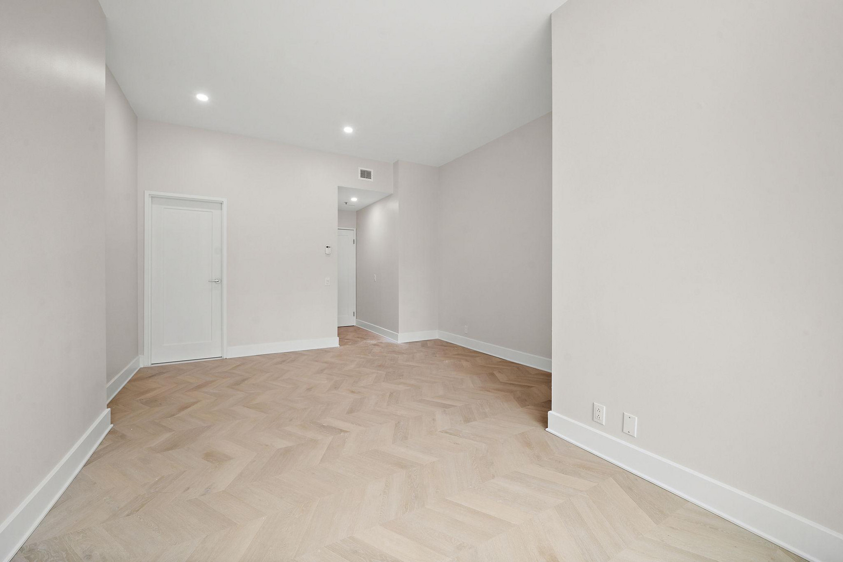 LA MONTAGNE Upscale Apartments - Photo 44
