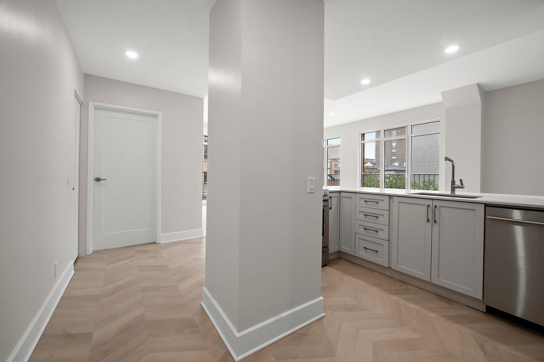 LA MONTAGNE Upscale Apartments - Photo 54