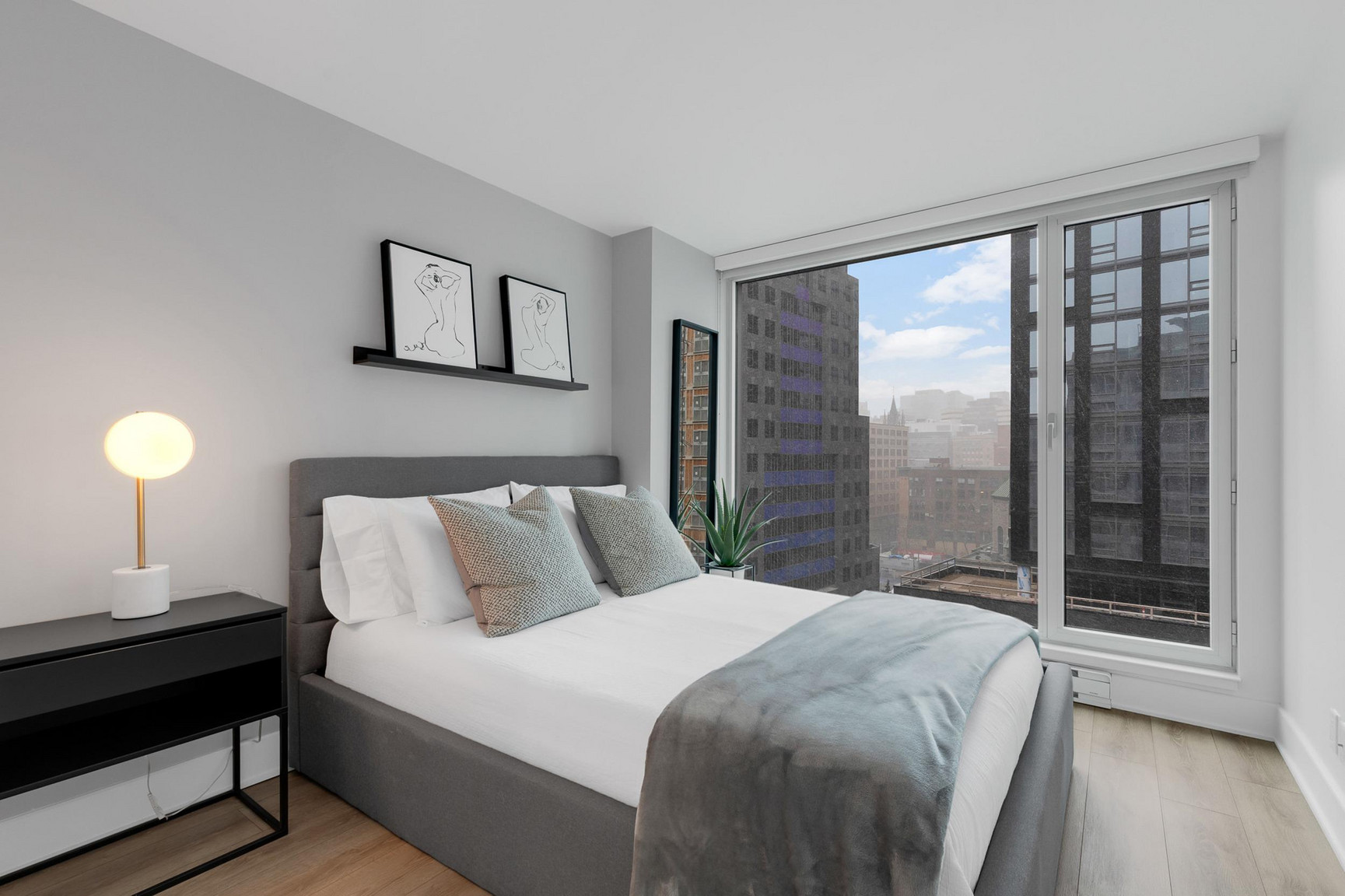Encore Residences - Photo 16