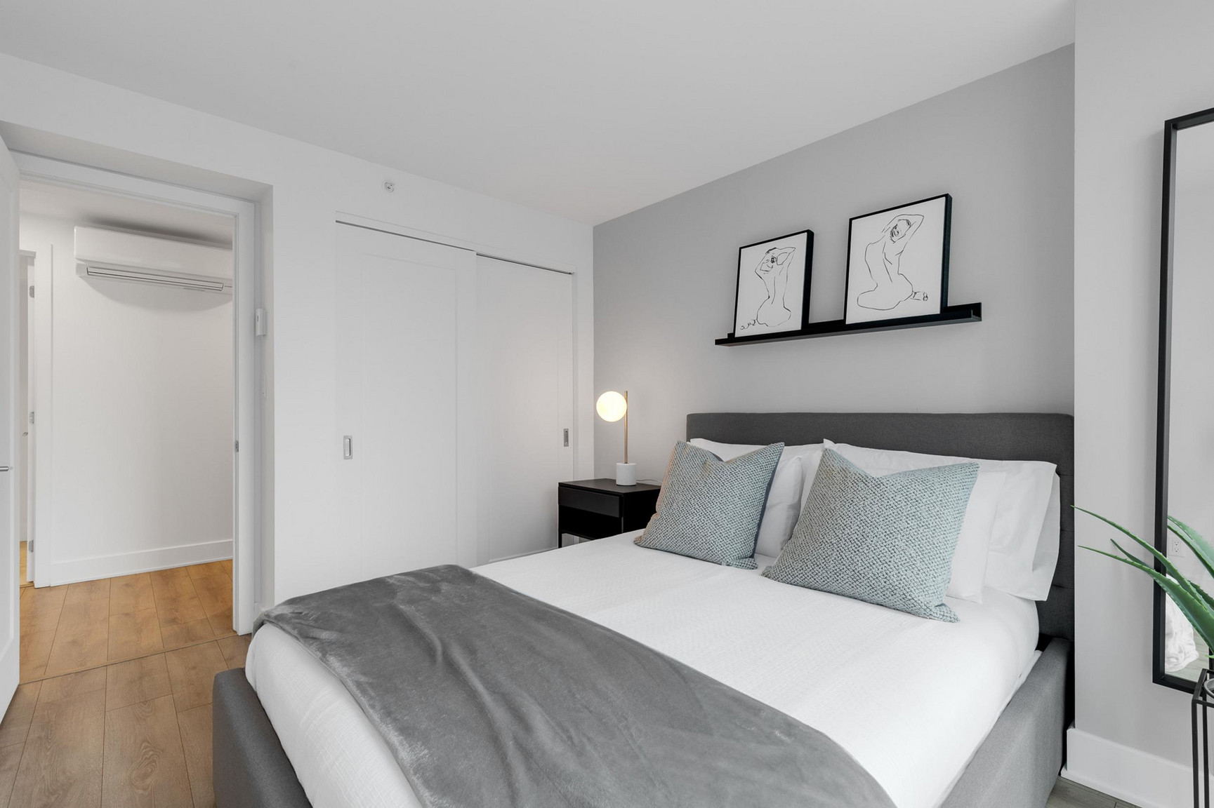 Encore Residences - Photo 36