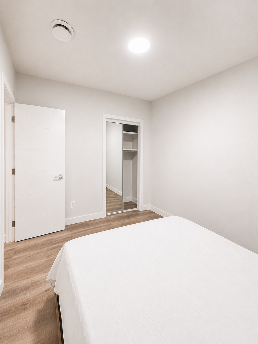 Furnished 2 Bed Basement Suite | All Utilities Included | Laurel, Edmonton - Photo 7