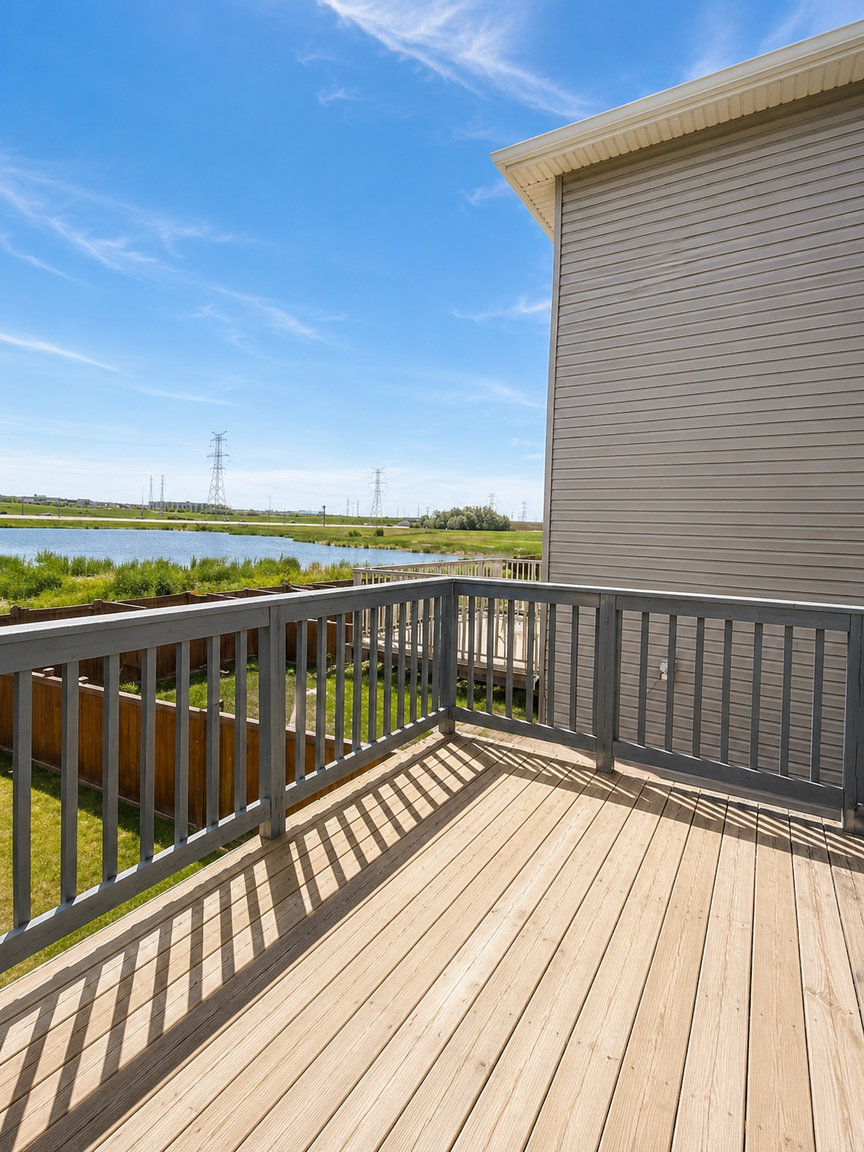 Beautiful 3 Bed, 2.5 Bath Duplex with Double Garage | August Rent FREE! - Photo 19