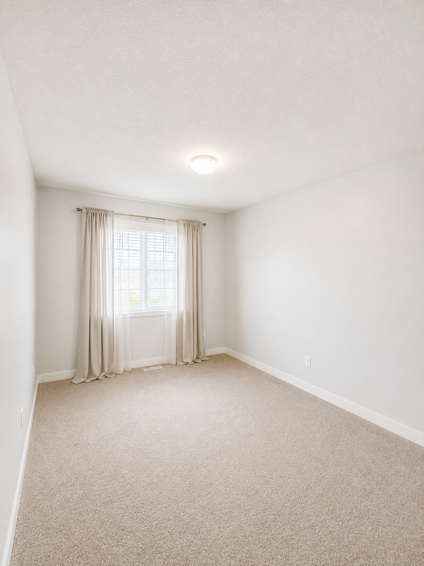 Spacious 4 Bed, 3.5 Bath Townhome with Finished Basement – Windermere, Edmonton - Photo 15