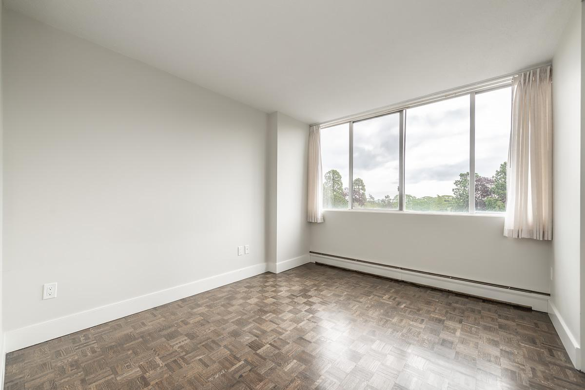 Goodacre Towers Apartments - Photo 10