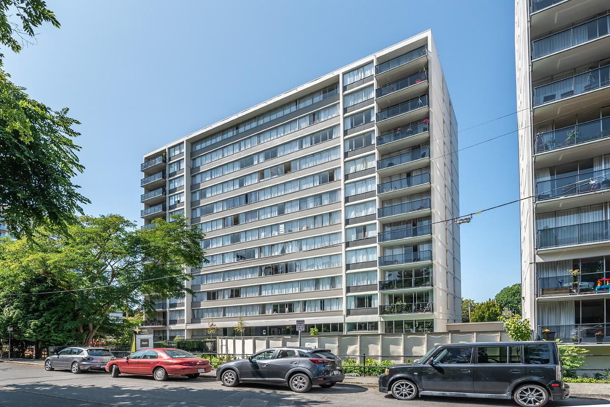Goodacre Towers Apartments - Photo 24