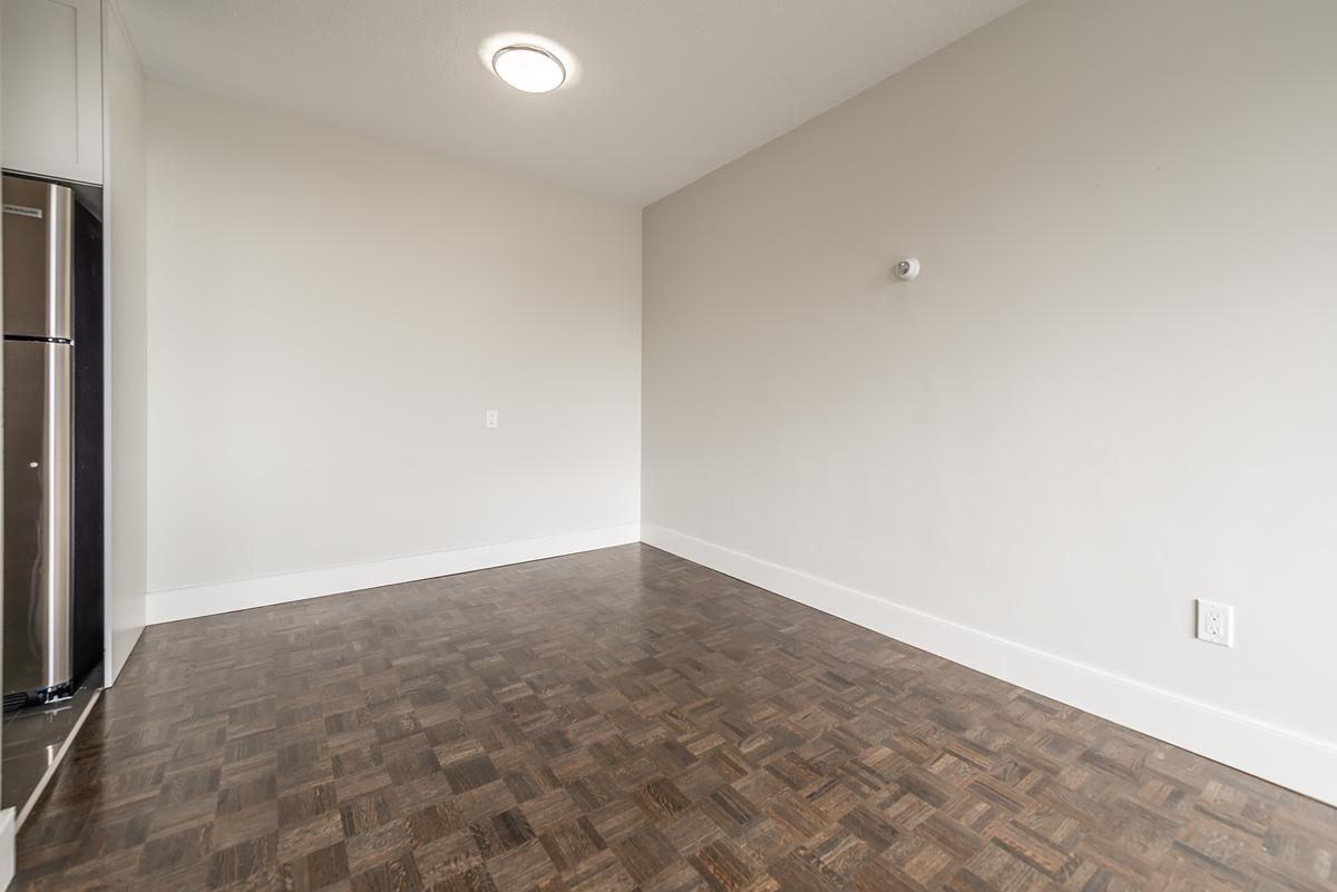 Goodacre Towers Apartments - Photo 34