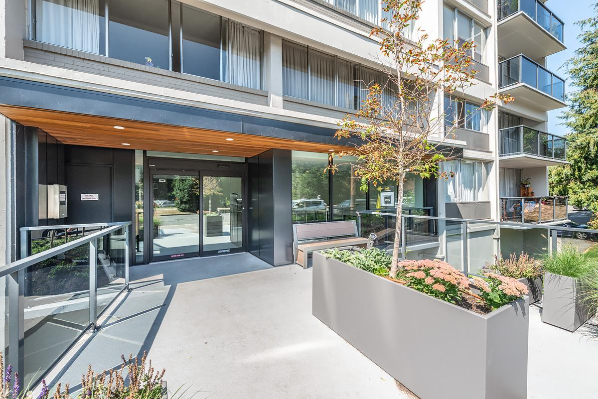 Goodacre Towers Apartments - Photo 47
