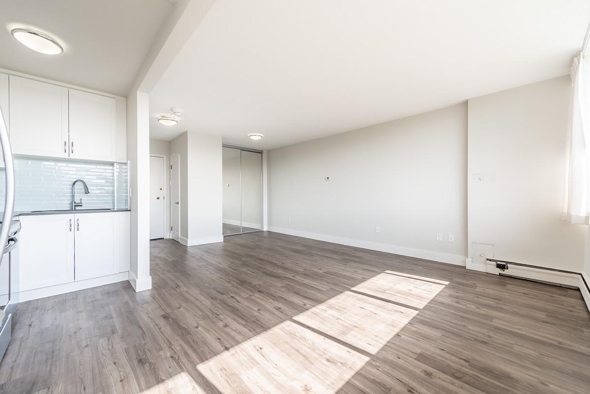 Goodacre Towers Apartments - Photo 53