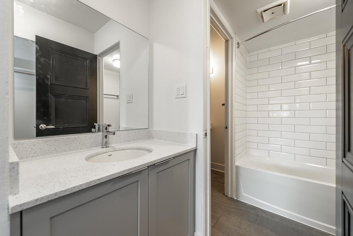 Macaulay East Apartments - Photo 20