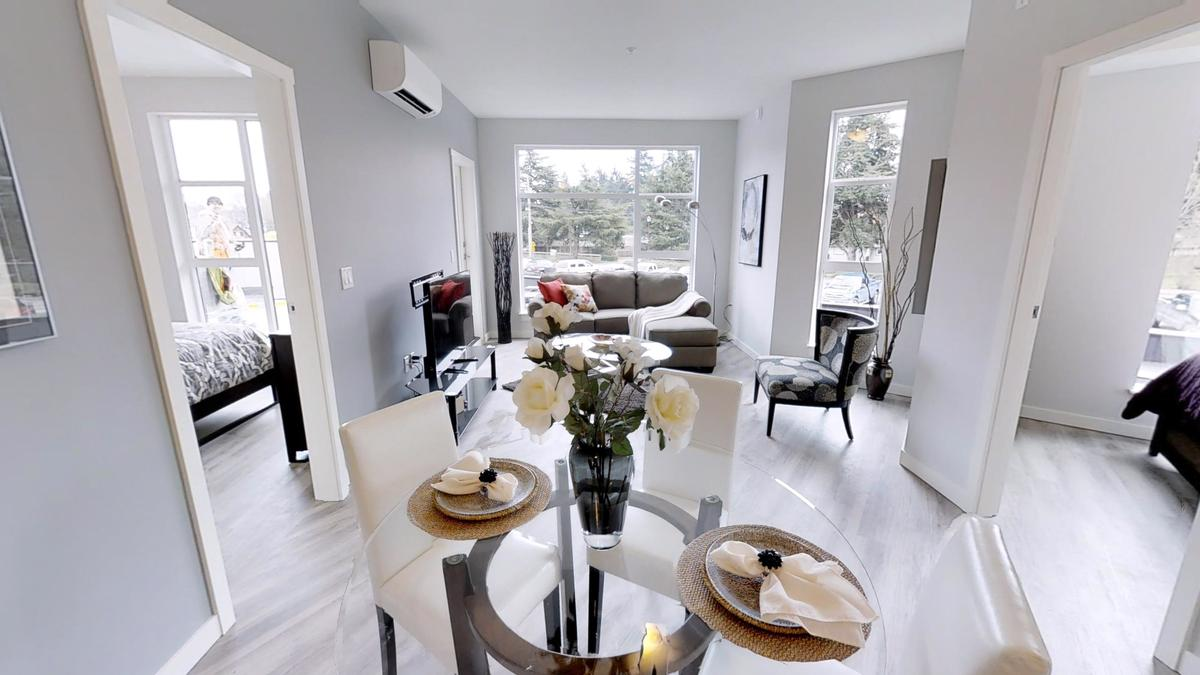 Railside House Apartments - Photo 7