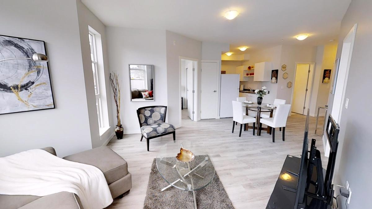 Railside House Apartments - Photo 8