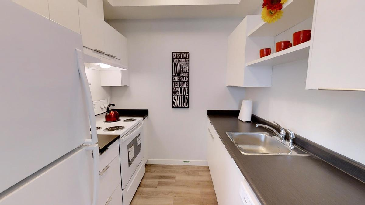 Railside House Apartments - Photo 14