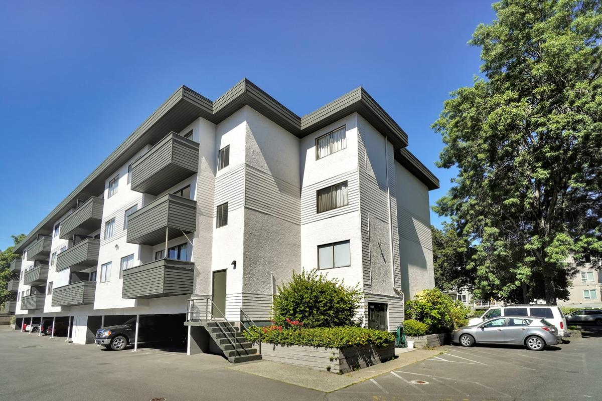 Royal Graham Apartments - Photo 3