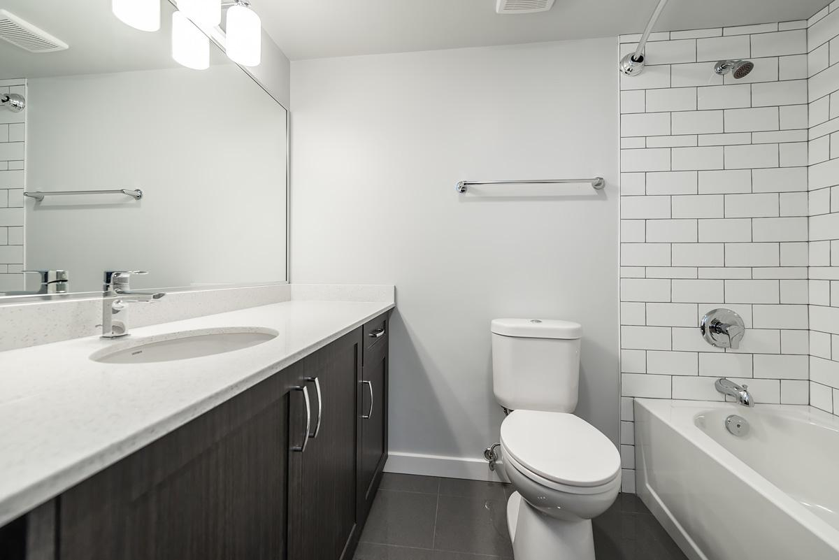 Royal Graham Apartments - Photo 6