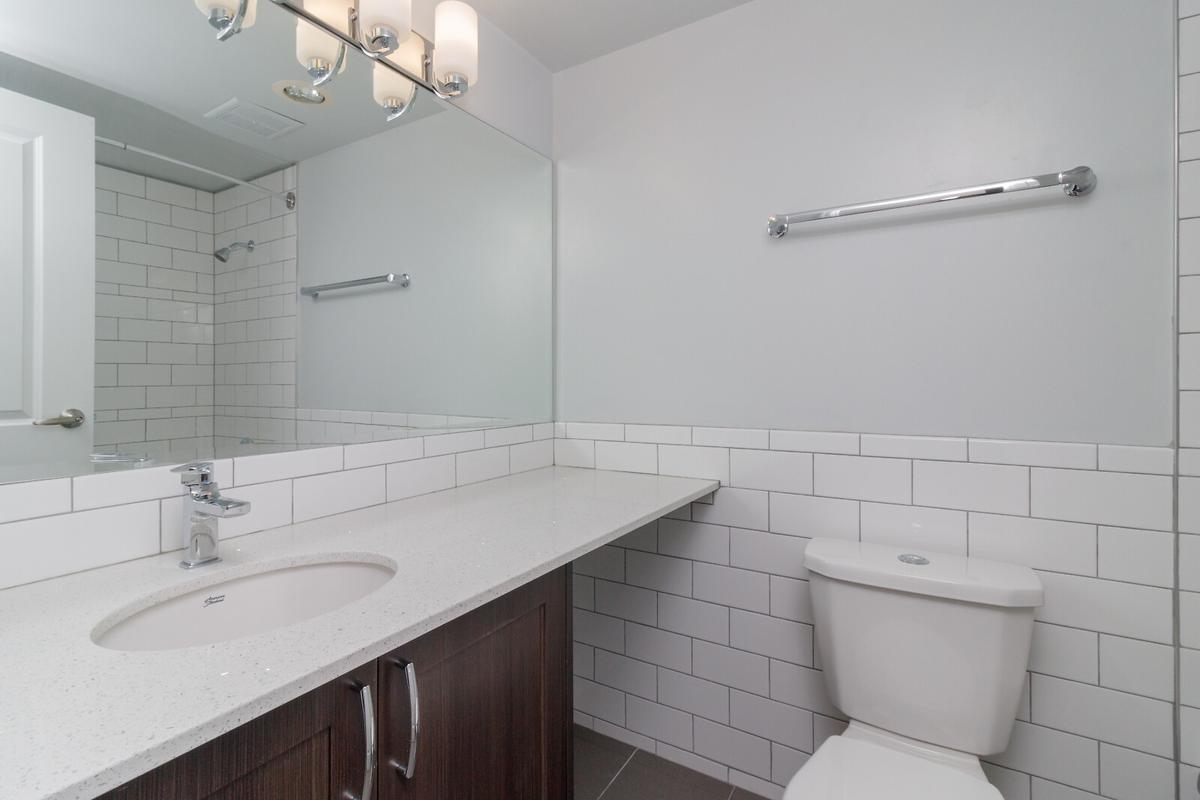 984 McKenzie Apartments - Photo 27