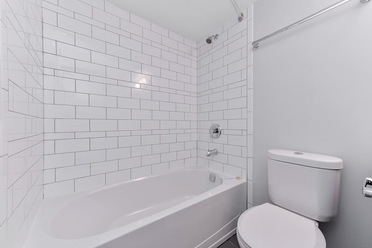 415 & 435 Michigan Street Apartments - Photo 20