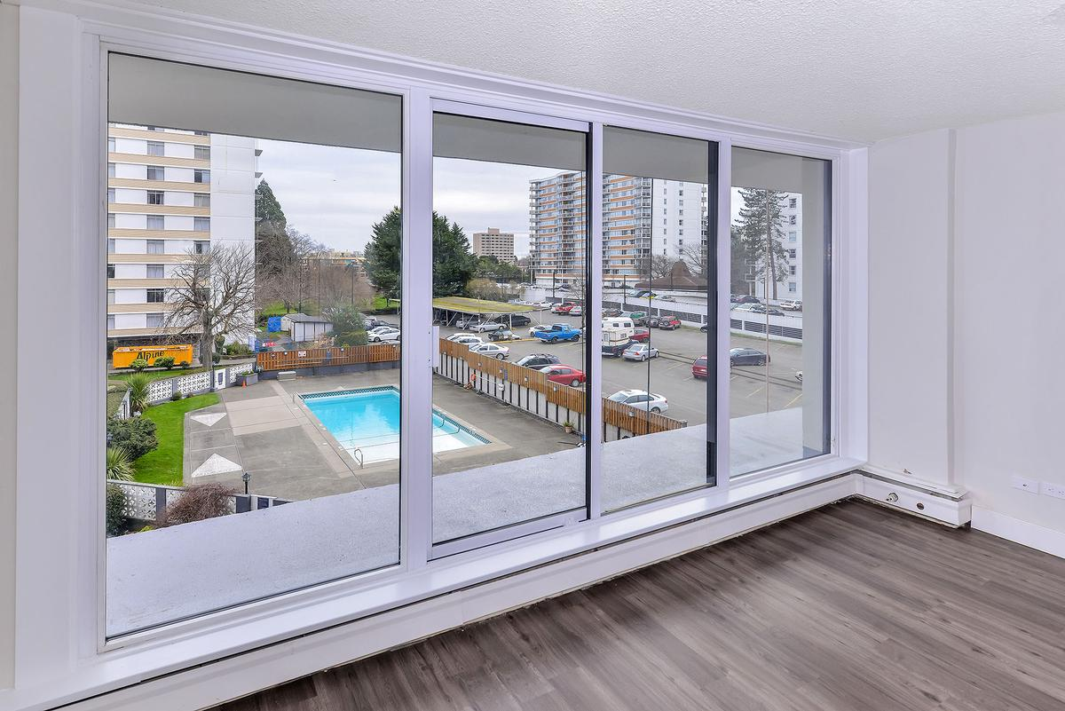 415 & 435 Michigan Street Apartments - Photo 21
