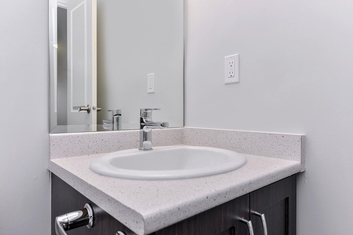 415 & 435 Michigan Street Apartments - Photo 28