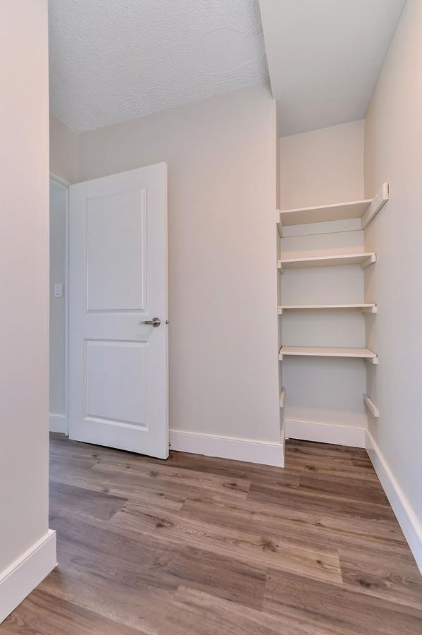 415 & 435 Michigan Street Apartments - Photo 31