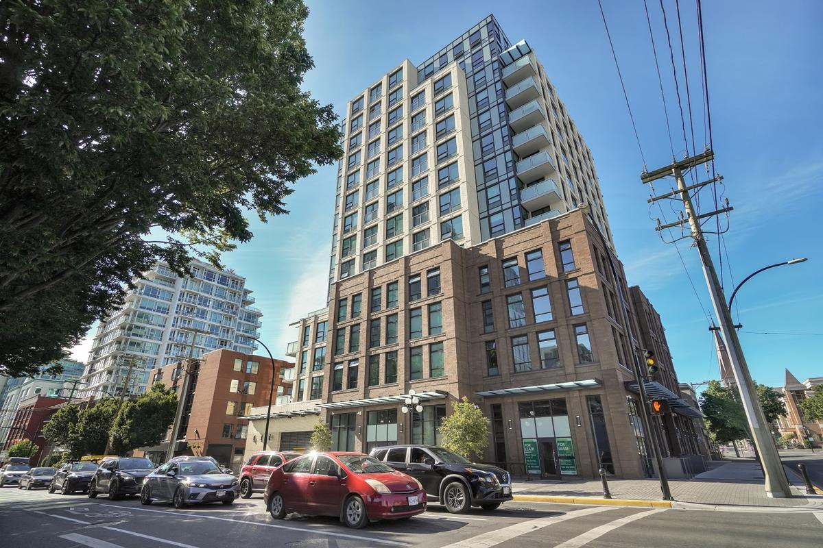 The Beacon at 1400 Quadra - Photo 22