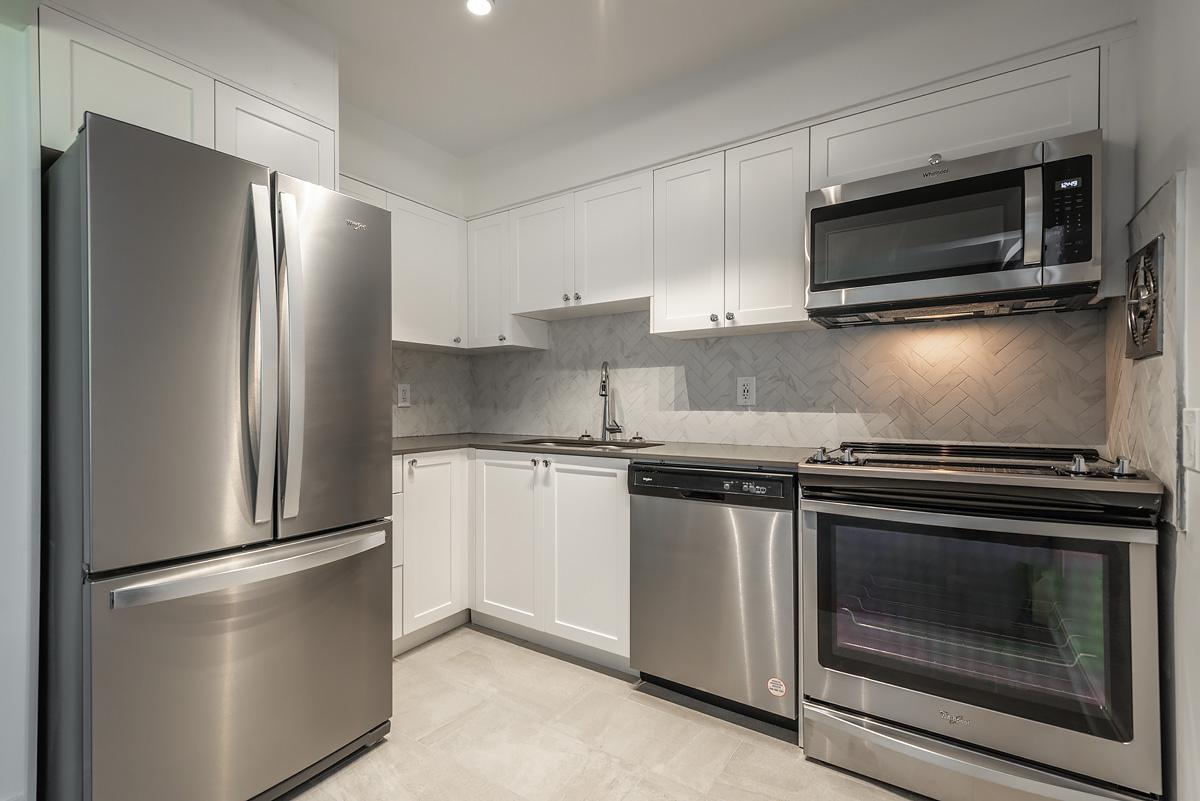 Rockridge Apartments