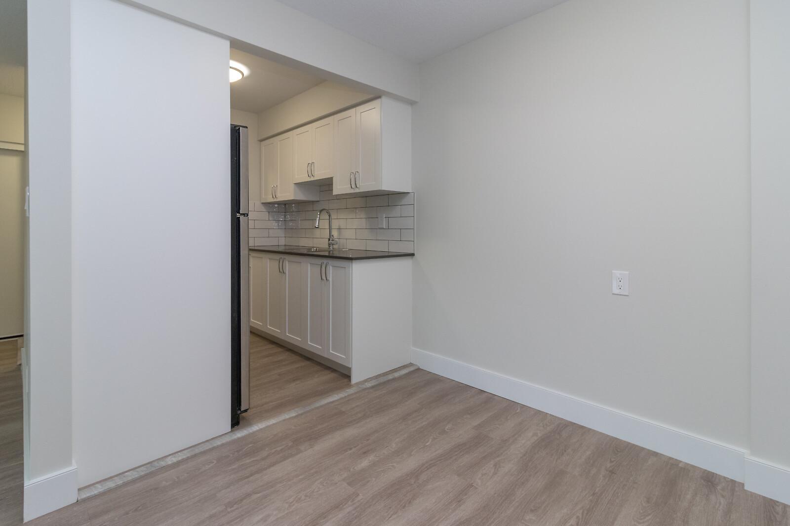 Madrona Manor Apartments - Photo 19