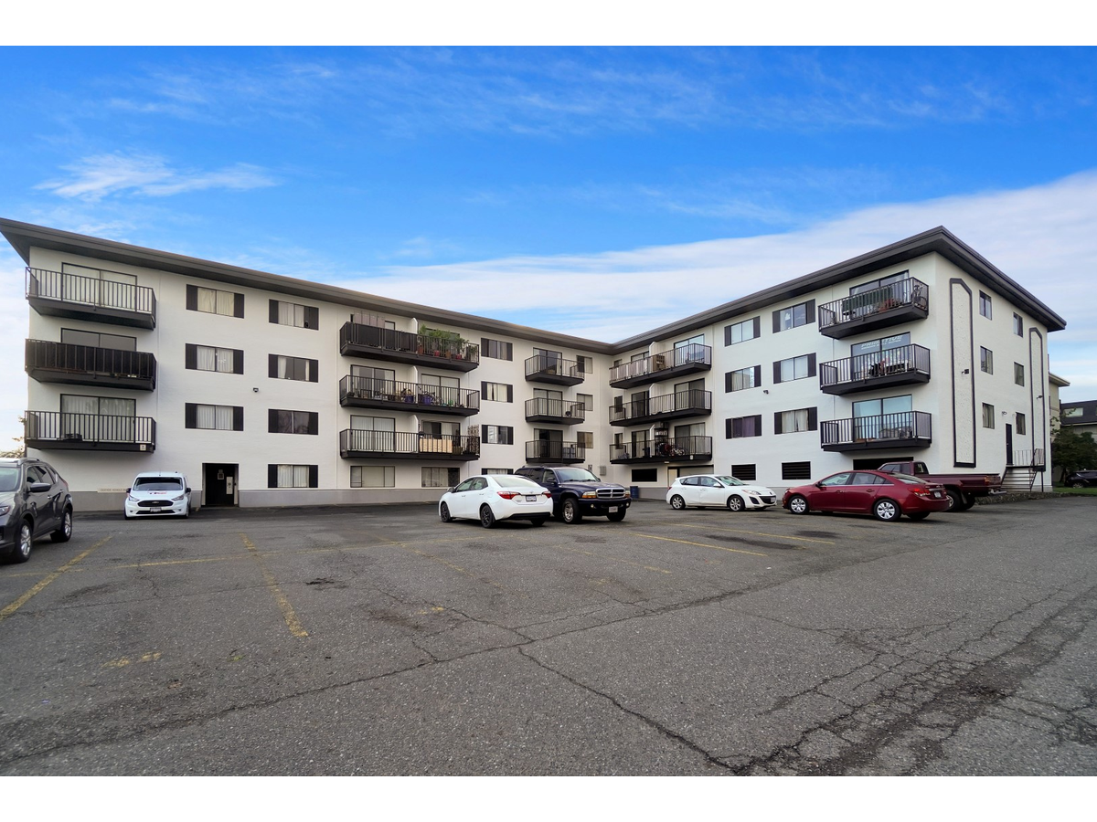Blue Cedar Apartments - Photo 11