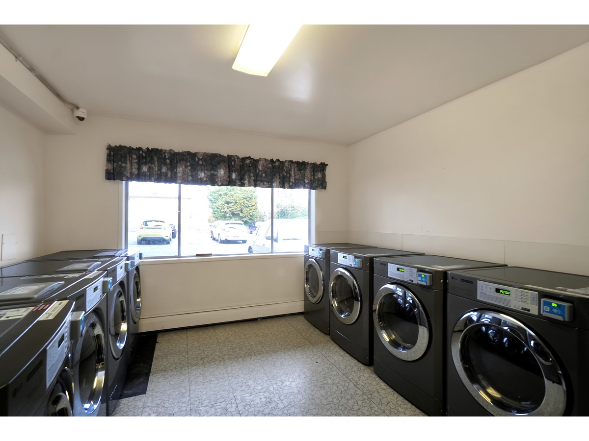 Blue Cedar Apartments - Photo 16