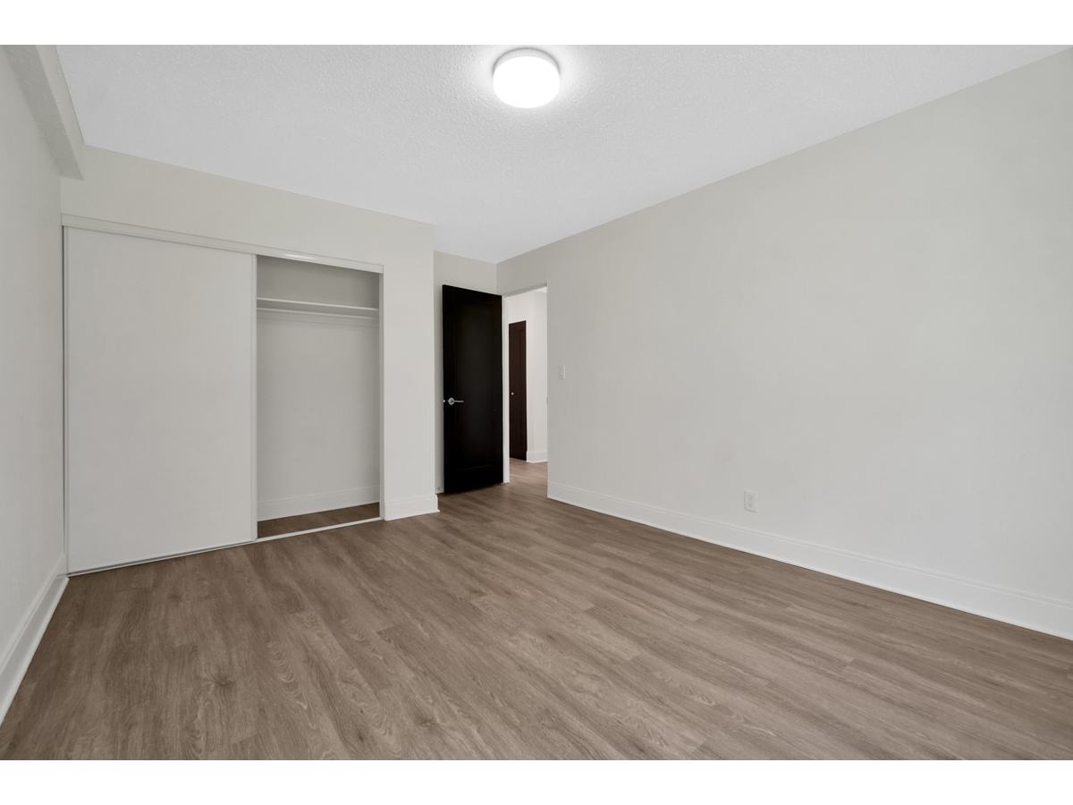 Blue Cedar Apartments - Photo 5