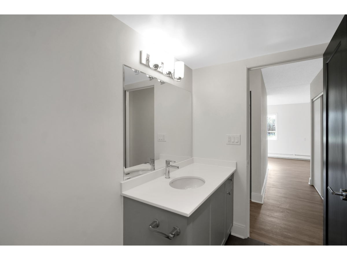 Blue Cedar Apartments - Photo 21