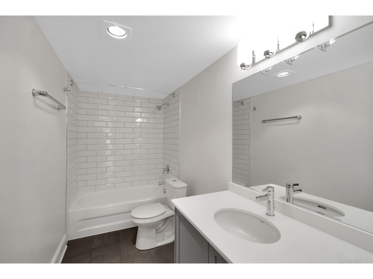 Blue Cedar Apartments - Photo 6