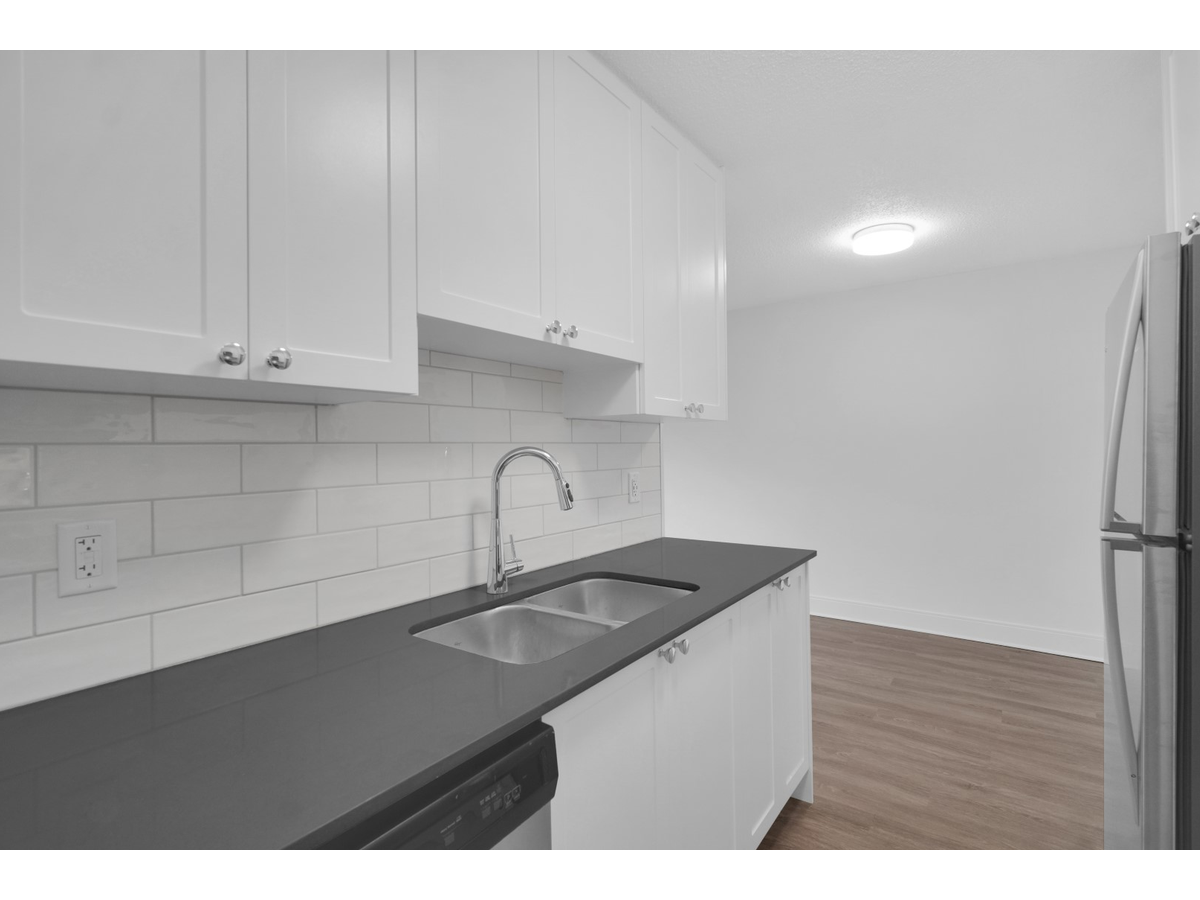 Olympic View Apartments - Photo 2
