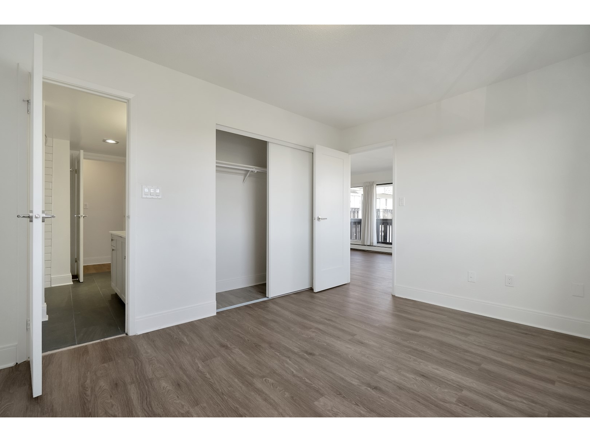 Market Green Apartments - Photo 12
