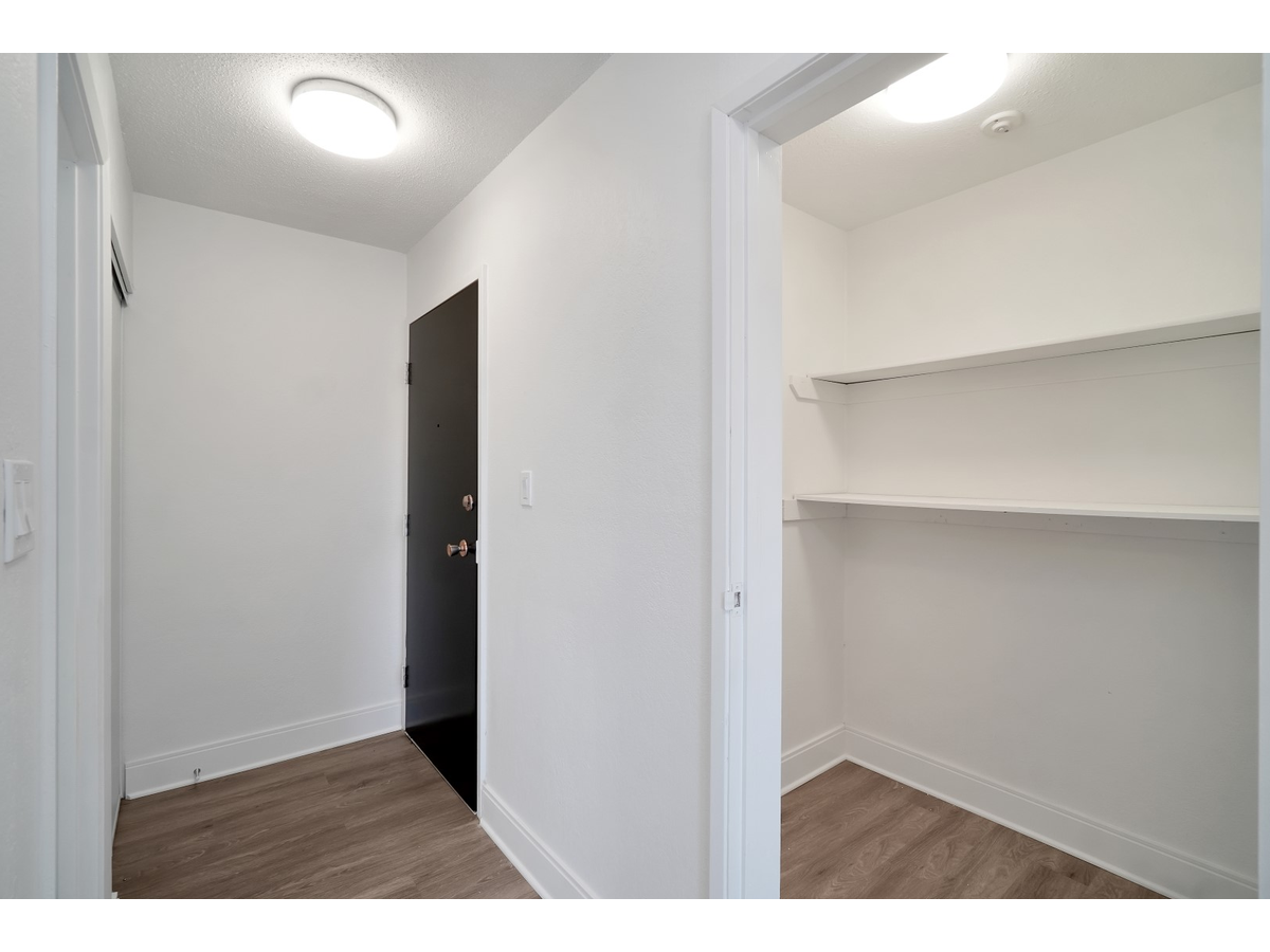 Market Green Apartments - Photo 4