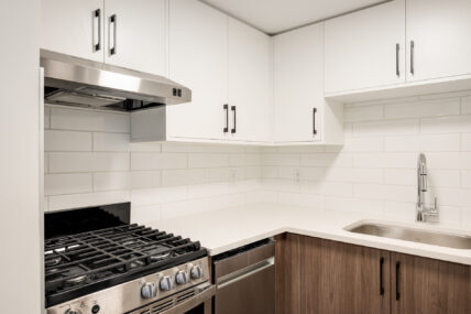 Lamplighter Apartments - Photo 8