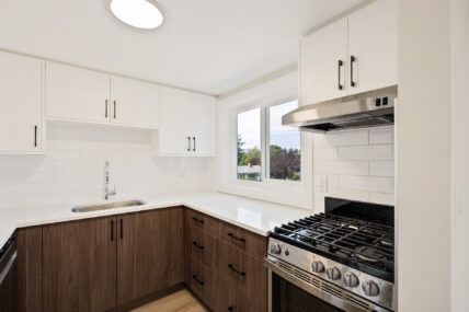Lamplighter Apartments - Photo 2